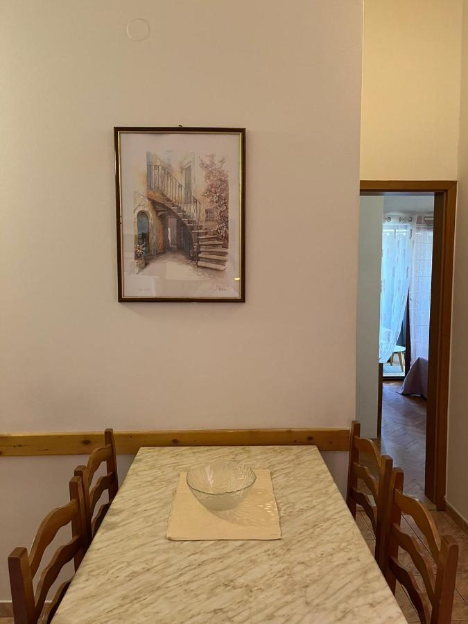 Apartman Gorana With Swimming Pool Jelsa  Exterior photo